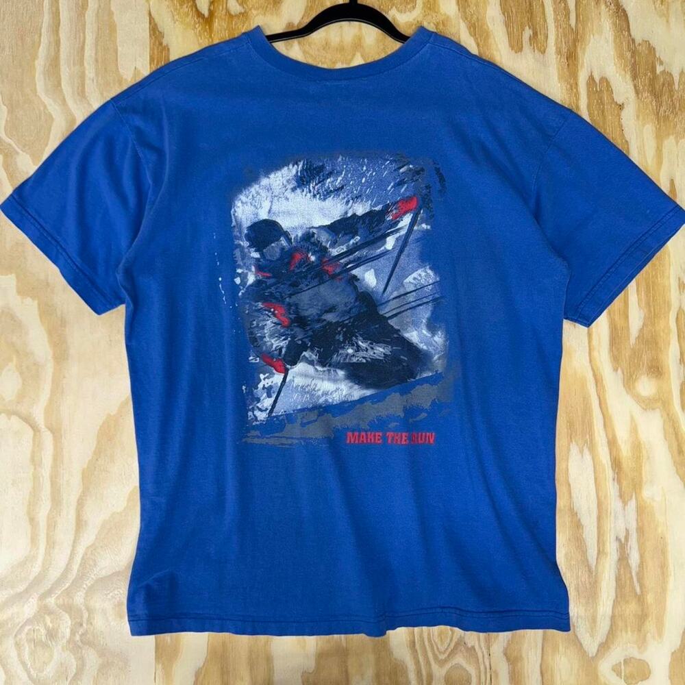 XL - Vintage y2k marlboro merchandise skiing t-shirt